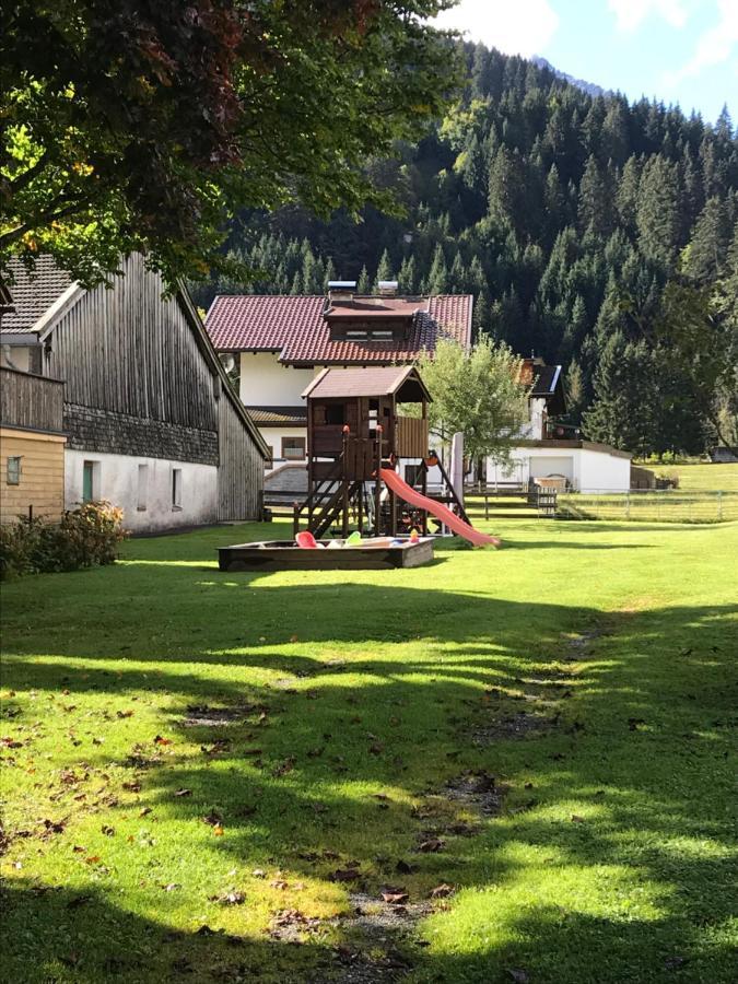 Pony-Ziegen-Hasen-Ranch Bichlbach Apartment Exterior photo